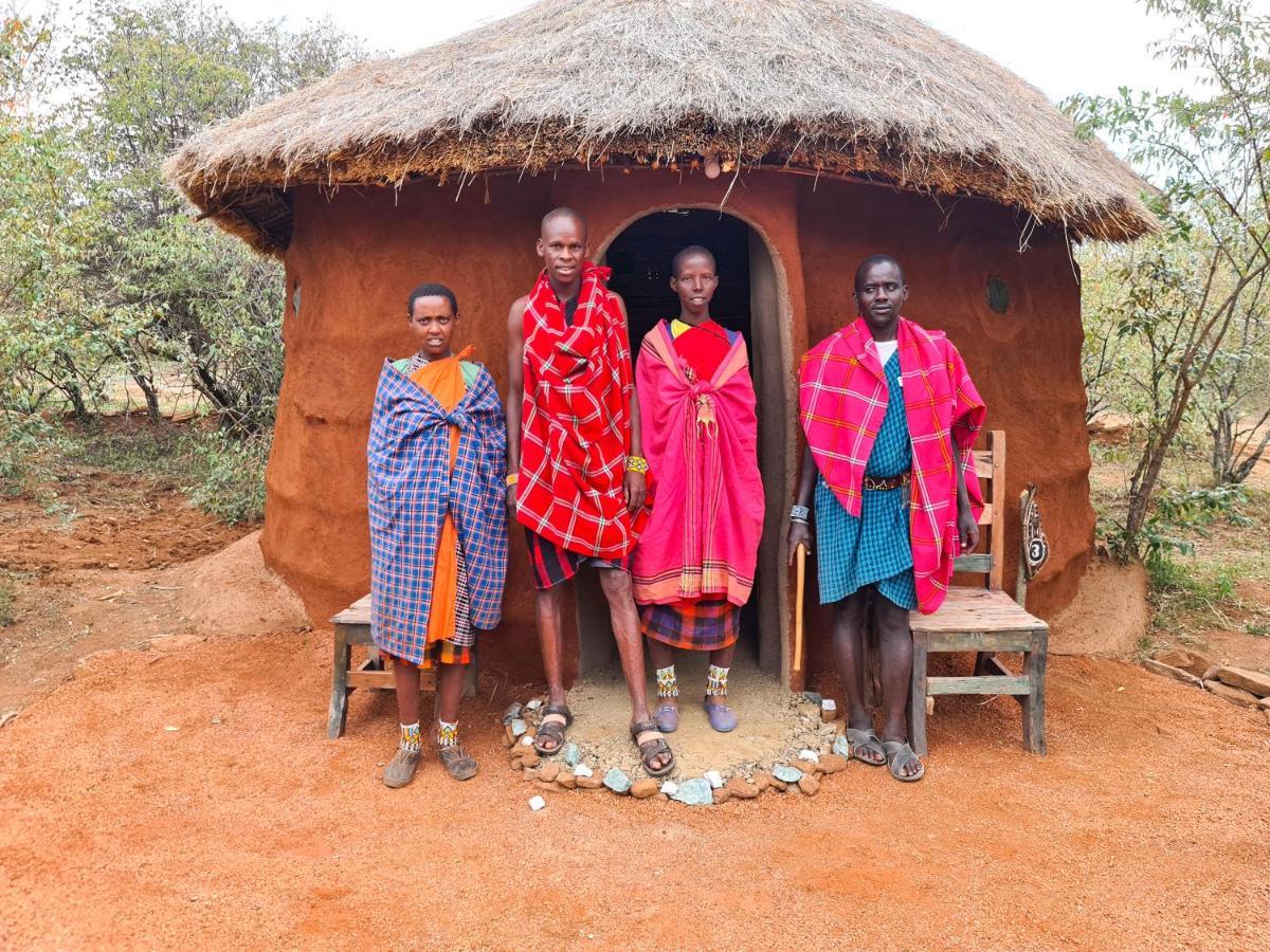 Africa Safari Maasai Boma Camping Serengeti Exterior photo